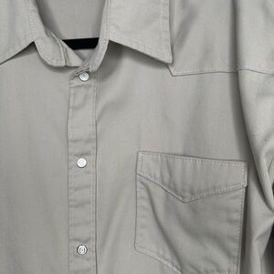Classic Men's Beige Shirt Size XL TALL